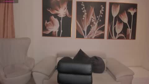 Rossie Rivers online show from December 20, 11:39 am