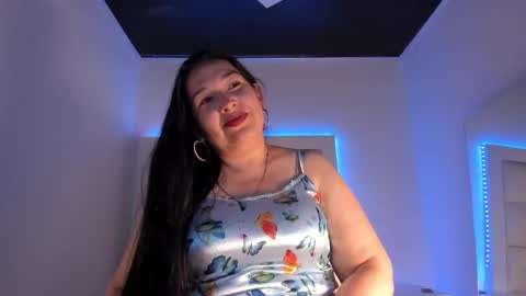 Snapshot of rossiteylor_js_ chatting on May 9, 8:14 pm rossiteylor_js_ online show from May 9, 8:14 pm