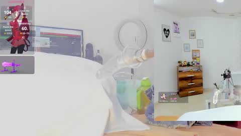 Snapshot of rosy_emely_ chatting on November 1, 9:22 am rosy_emely_ online show from November 1, 9:22 am