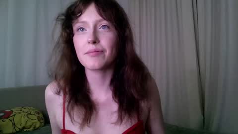 Snapshot of rosy_petal chatting on May 17, 7:10 pm rosy_petal online show from May 17, 7:10 pm