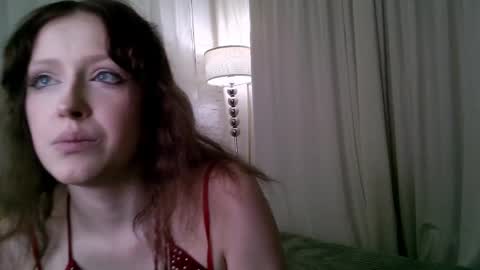 Snapshot of rosy_petal chatting on May 22, 7:19 pm rosy_petal online show from May 22, 7:19 pm