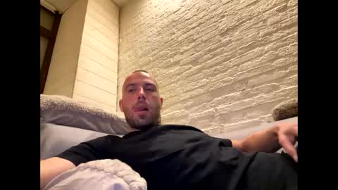 rotteei1 online show from October 1, 5:30 pm