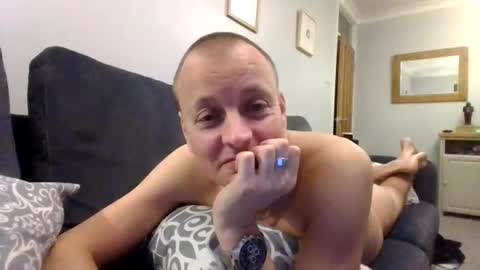 rotunda1874 online show from February 25, 11:25 pm