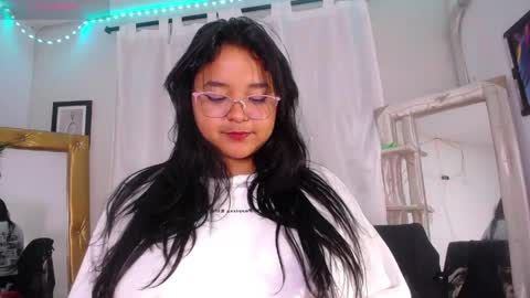rous_25 online show from May 7, 2:17 am