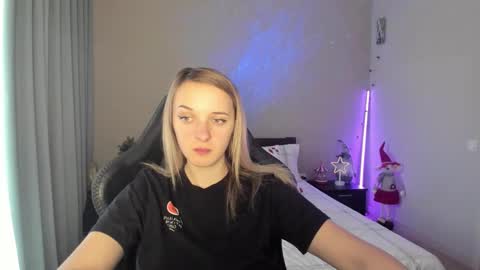 Snapshot of rousereed chatting on December 9, 10:22 am Rouse online show from December 9, 10:22 am