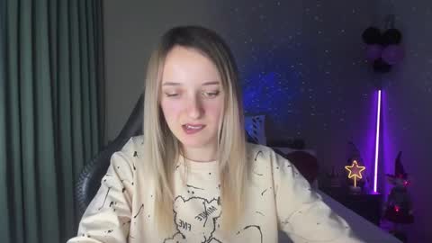 Snapshot of rousereed chatting on December 20, 1:43 pm Rouse online show from December 20, 1:43 pm