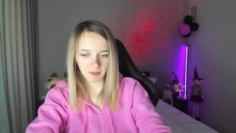 Snapshot of rousereed chatting on January 2, 8:17 am Rouse online show from January 2, 8:17 am