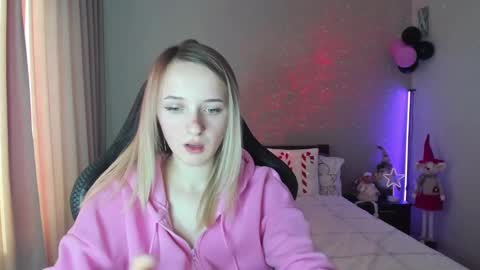 Snapshot of rousereed chatting on January 2, 11:20 am Rouse online show from January 2, 11:20 am