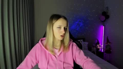 Snapshot of rousereed chatting on January 3, 1:03 pm Rouse online show from January 3, 1:03 pm