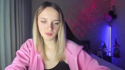 Snapshot of rousereed chatting on January 8, 10:15 am Rouse online show from January 8, 10:15 am