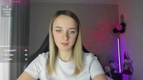 Snapshot of rousereed chatting on January 25, 9:57 am Rouse online show from January 25, 9:57 am