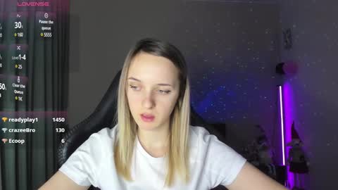 Snapshot of rousereed chatting on February 4, 5:01 pm Rouse online show from February 4, 5:01 pm