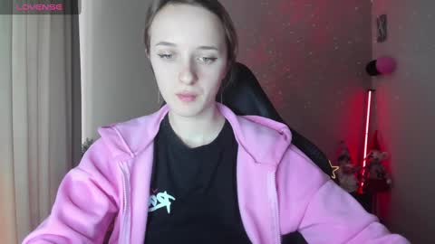 Snapshot of rousereed chatting on February 10, 10:09 am Rouse online show from February 10, 10:09 am