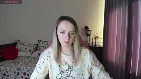 Snapshot of rousereed chatting on February 26, 12:58 pm Rouse online show from February 26, 12:58 pm