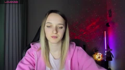 Snapshot of rousereed chatting on February 28, 5:26 pm Rouse online show from February 28, 5:26 pm