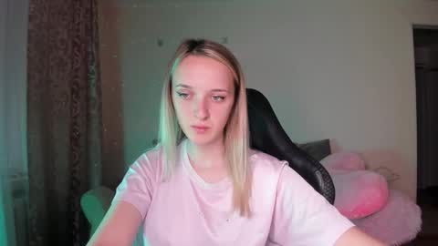 Snapshot of rousereed chatting on September 17, 12:07 pm Rouse online show from September 17, 12:07 pm