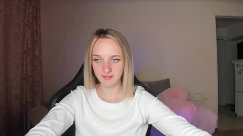 Snapshot of rousereed chatting on September 24, 12:08 pm Rouse online show from September 24, 12:08 pm