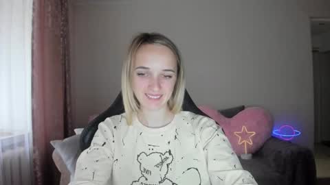 Snapshot of rousereed chatting on October 10, 12:04 pm Rouse online show from October 10, 12:04 pm