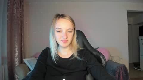 Snapshot of rousereed chatting on October 14, 2:40 pm Rouse online show from October 14, 2:40 pm