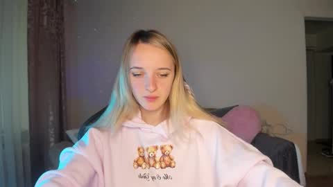 Snapshot of rousereed chatting on October 16, 6:47 am Rouse online show from October 16, 6:47 am