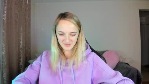 Snapshot of rousereed chatting on October 21, 12:28 pm Rouse online show from October 21, 12:28 pm