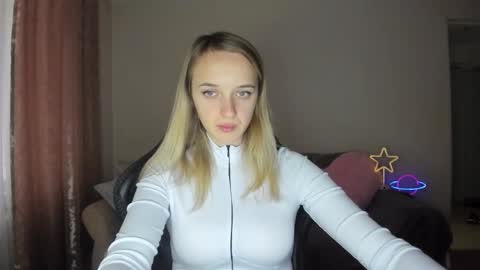 Snapshot of rousereed chatting on October 22, 11:54 am Rouse online show from October 22, 11:54 am