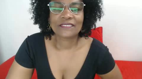 luxa online show from December 15, 6:26 pm