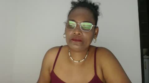 luxa online show from November 6, 9:59 pm