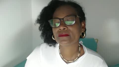 luxa online show from February 14, 7:21 pm