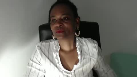 luxa online show from May 4, 12:56 pm