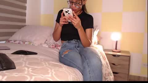 Snapshot of rouss_henao chatting on June 12, 10:36 am Rouss marie henao online show from June 12, 10:36 am