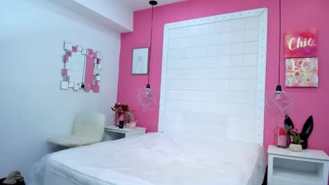Snapshot of rousse_millers chatting on March 27, 1:33 am Rousse online show from March 27, 1:33 am