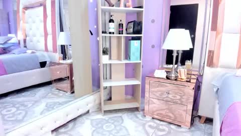 Snapshot of rousse_millers chatting on April 24, 1:02 pm Rousse online show from April 24, 1:02 pm