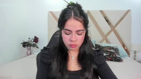 Rousse Stonss online show from April 7, 11:54 am