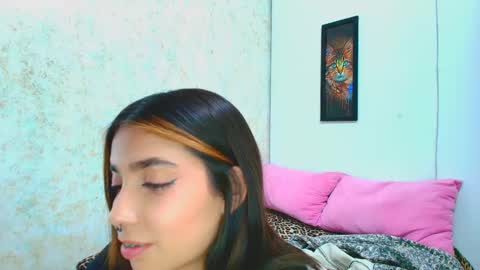 rousse_violet online show from February 27, 8:20 pm