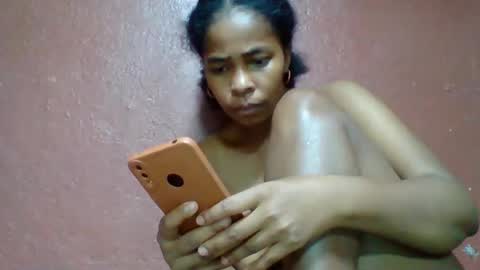 Snapshot of rovaelyah chatting on October 28, 8:11 pm rovaelyah online show from October 28, 8:11 pm