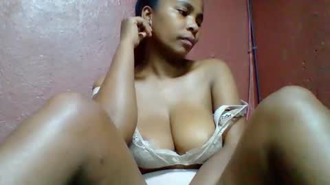 rovaelyah online show from November 10, 8:30 pm