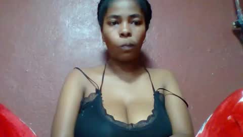rovaelyah online show from April 27, 6:44 am