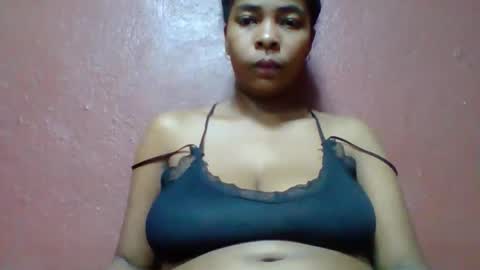 rovaelyah online show from May 5, 3:14 am