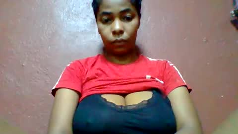 rovaelyah online show from May 14, 2:40 am