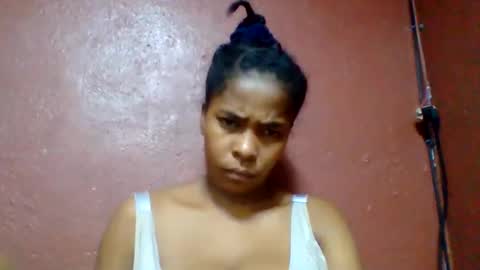 rovaelyah online show from May 23, 3:38 pm