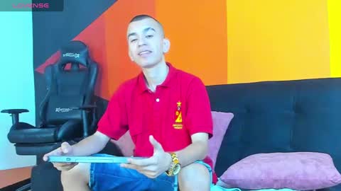 Snapshot of rowancley chatting on September 27, 12:21 pm Rowan online show from September 27, 12:21 pm