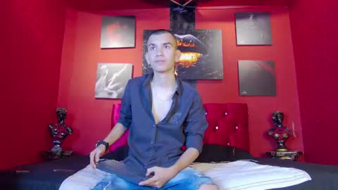 Snapshot of rowancley chatting on September 29, 12:32 pm Rowan online show from September 29, 12:32 pm