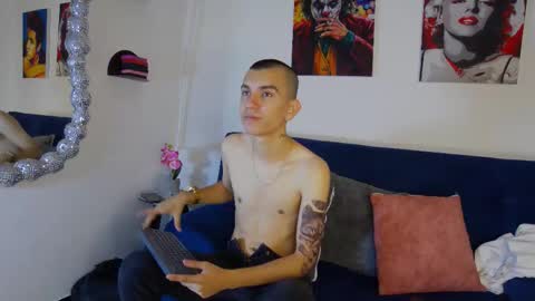 Snapshot of rowancley chatting on October 13, 1:11 pm Rowan online show from October 13, 1:11 pm