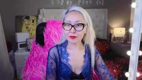 Roxalana online show from March 1, 1:51 am