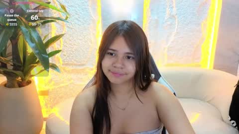 Snapshot of roxan_tp chatting on June 6, 12:21 pm Roxan tp online show from June 6, 12:21 pm