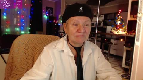 Snapshot of roxana_brooks chatting on January 6, 2:47 pm Roxana online show from January 6, 2:47 pm