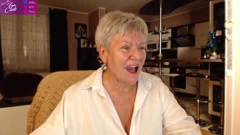 Snapshot of roxana_brooks chatting on January 11, 2:15 pm Roxana online show from January 11, 2:15 pm