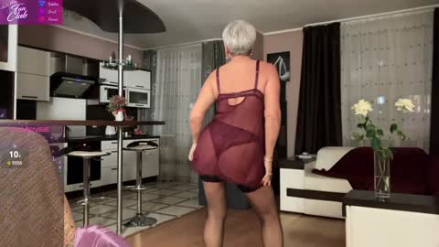Snapshot of roxana_brooks chatting on January 28, 5:56 pm Roxana online show from January 28, 5:56 pm