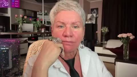 Snapshot of roxana_brooks chatting on February 26, 6:32 pm Roxana online show from February 26, 6:32 pm